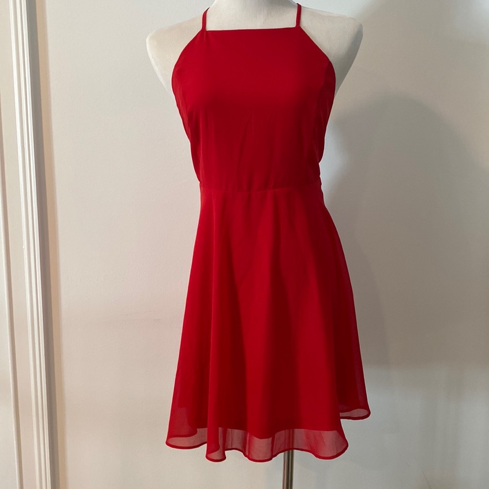 Red short Lulus dress. Size: M